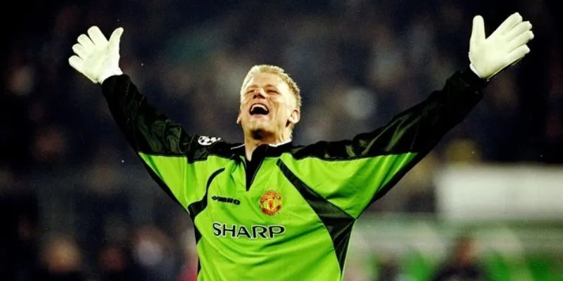 Thủ môn Peter Schmeichel
